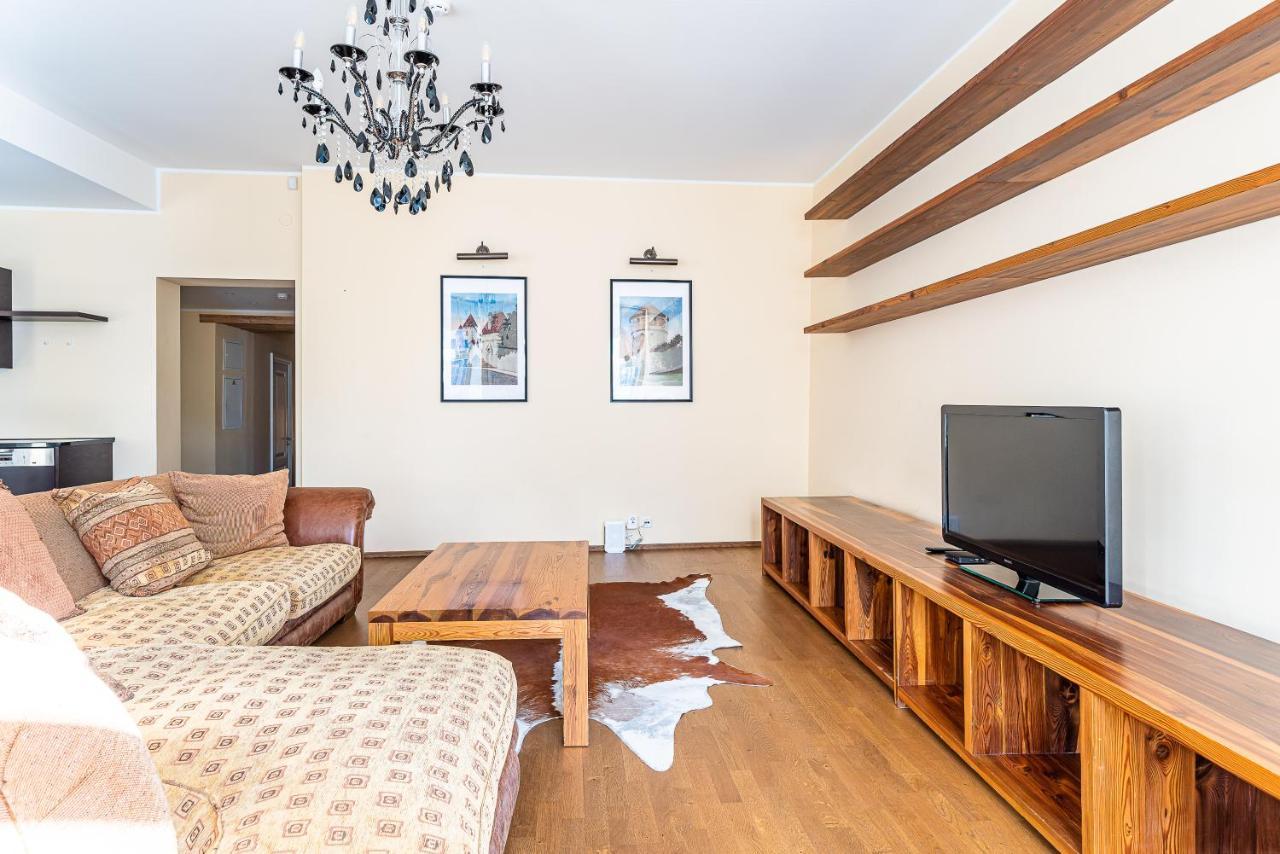 Old Town - Oleviste Apartment 塔林 外观 照片