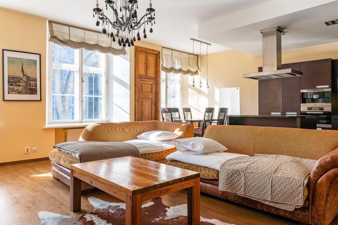 Old Town - Oleviste Apartment 塔林 外观 照片