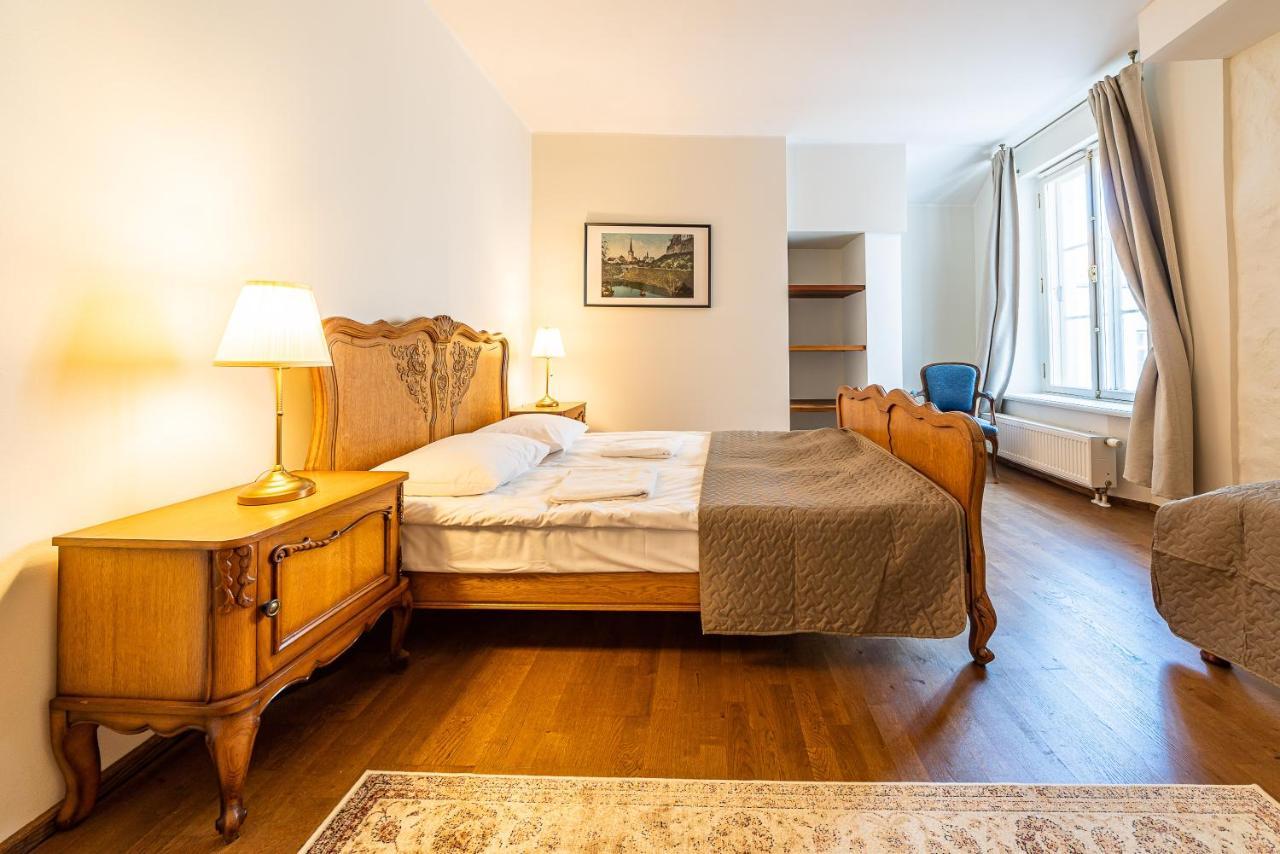 Old Town - Oleviste Apartment 塔林 外观 照片