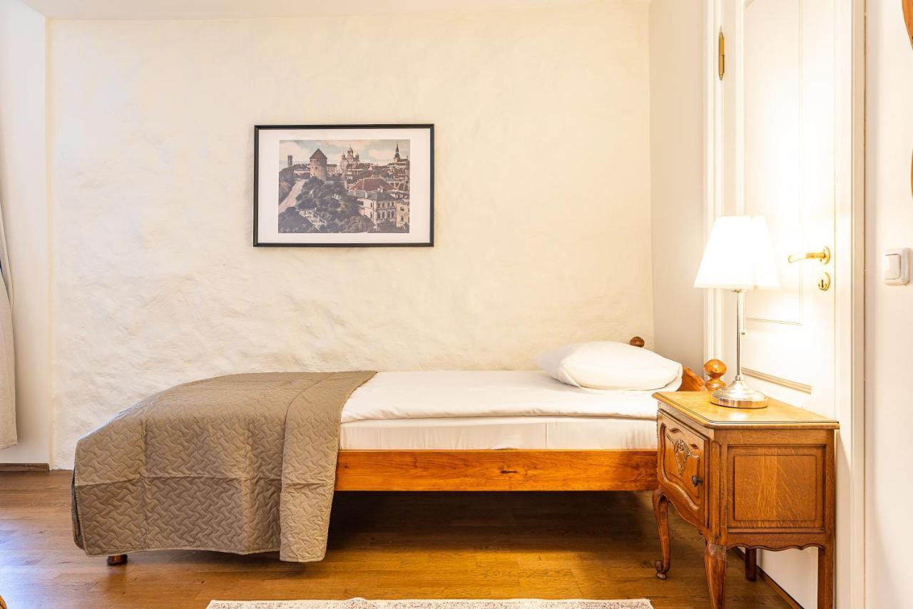 Old Town - Oleviste Apartment 塔林 外观 照片